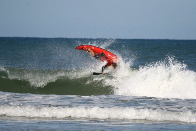  waveski surfing in Lacanau